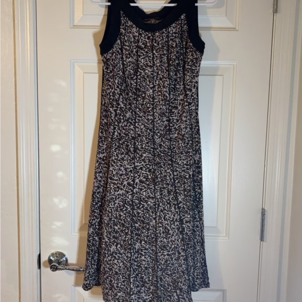 Elegant Black and Brown Patterned Dress